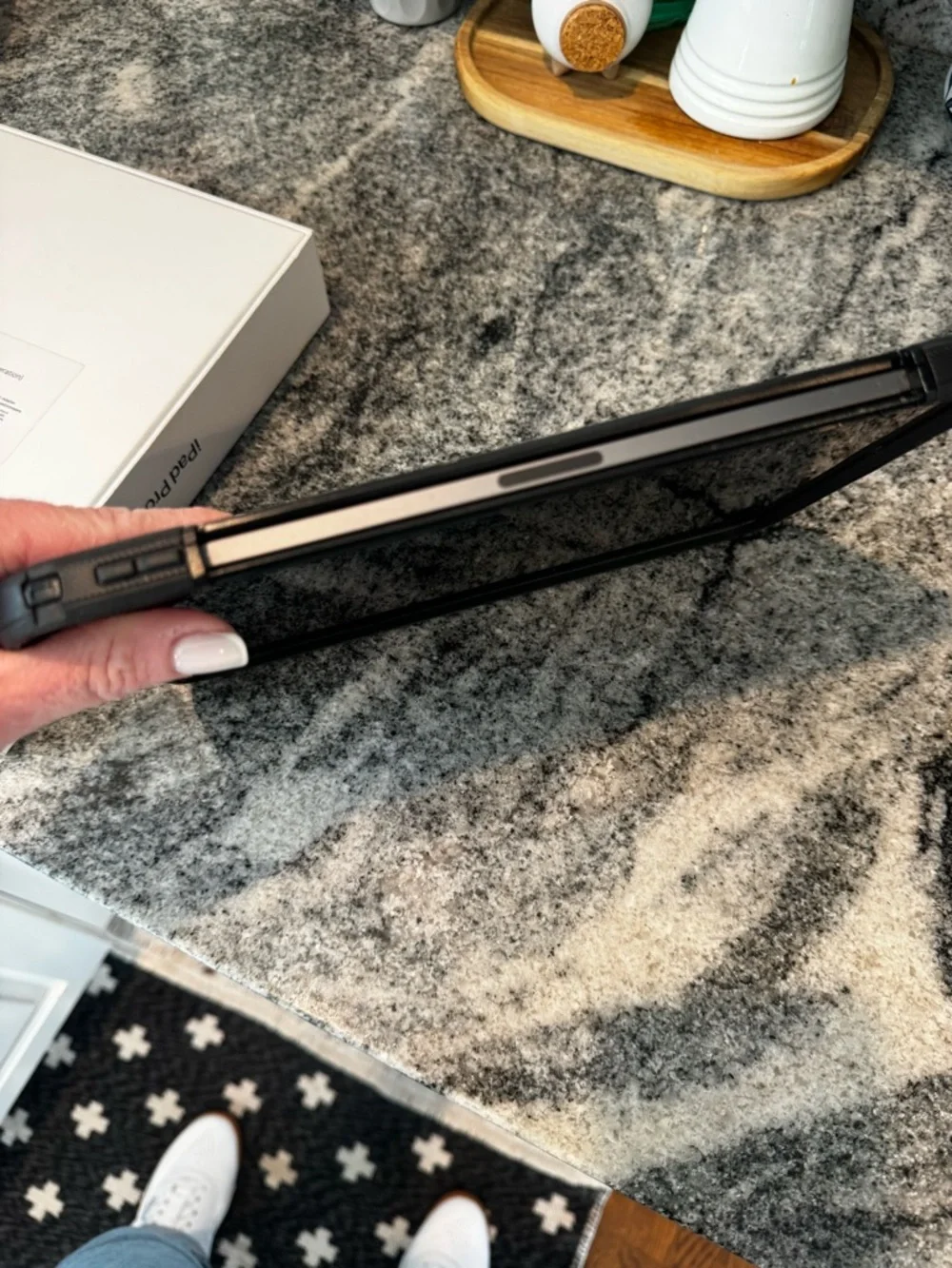 Apple iPad Pro 11-inch with Black Case - Space Gray WiFi